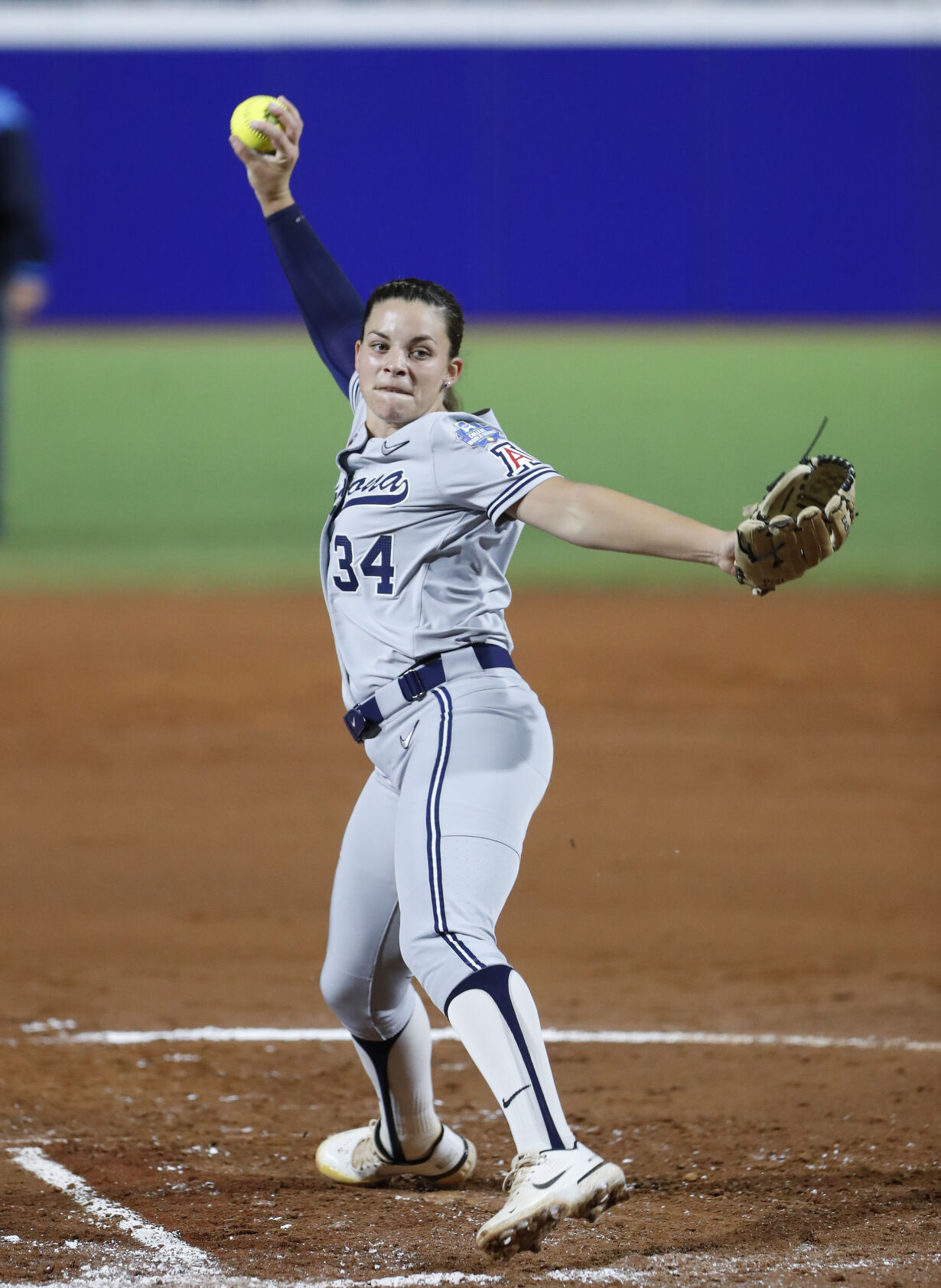 WCWS Oregon St Arizona Softball
